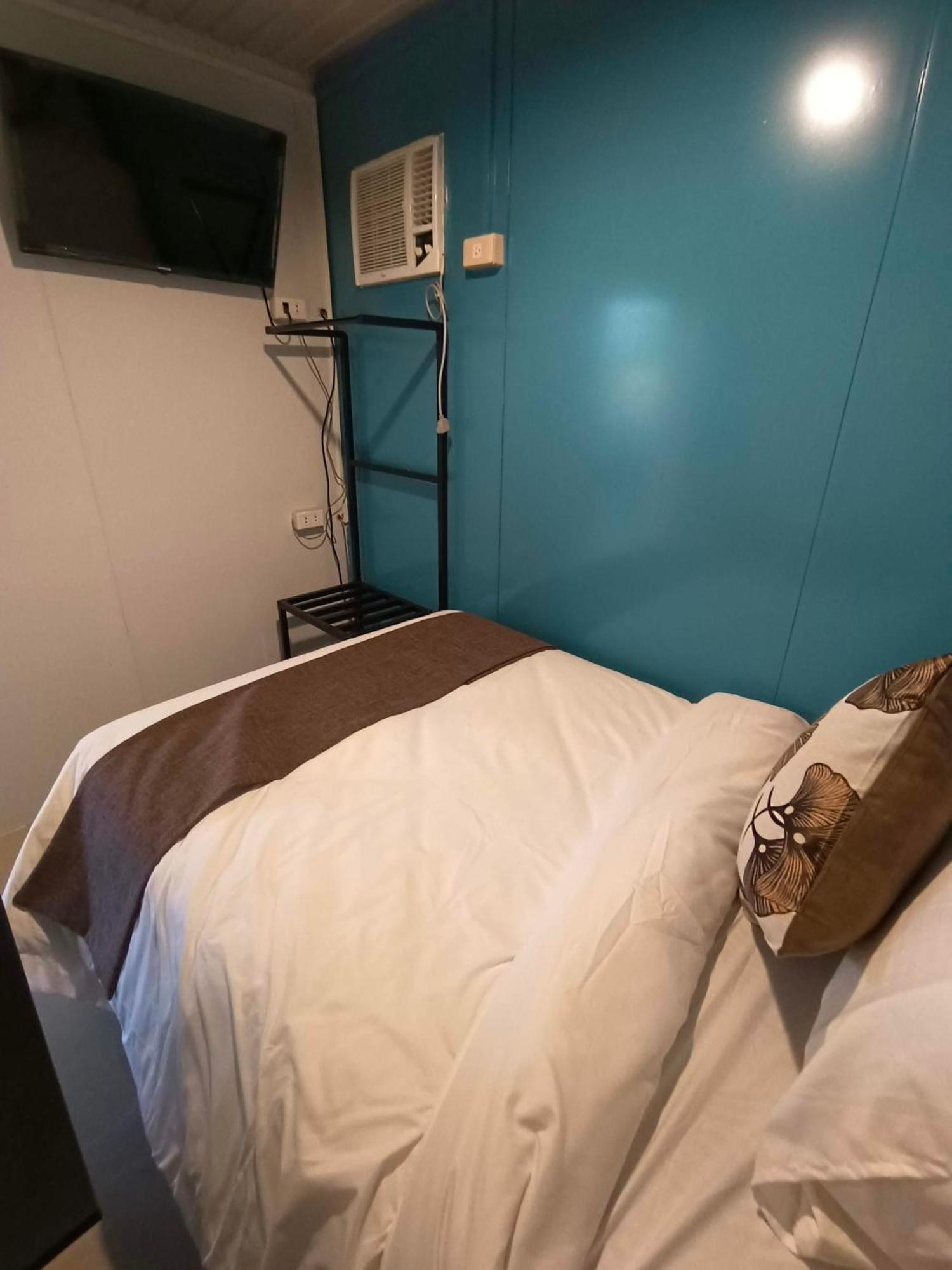 Happy Daze Hotel Tagum Zewnętrze zdjęcie
